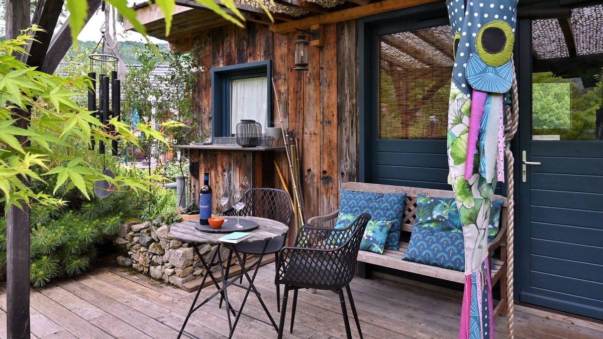 Arrien-en-Bethmale Cabin | Cabin 'Belle Lune' with Mountain View, Private Terrace and Private Garden