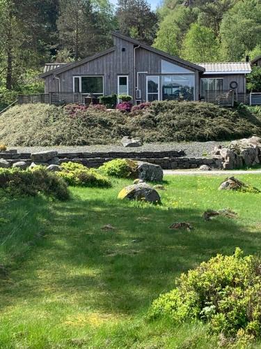 Spangereid House | Cabin By The Fjord Med Spa
