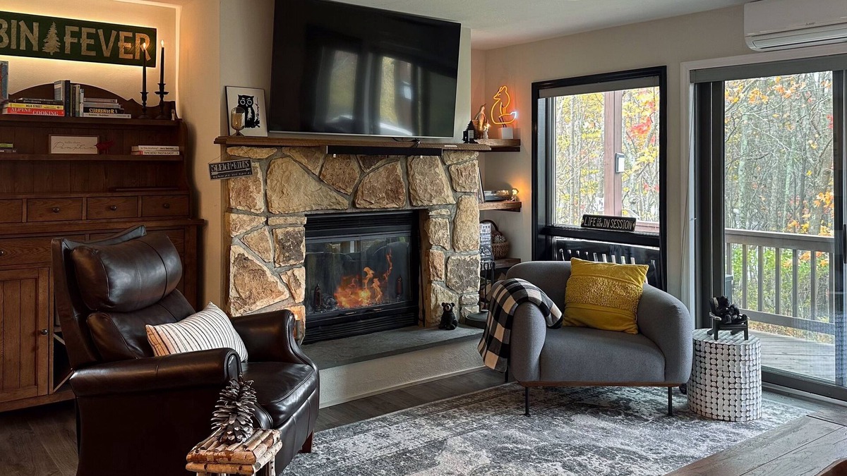 East Jewett Apartment | Cabin Fever Too Cozy & Picturesque Gem with Mountain Views