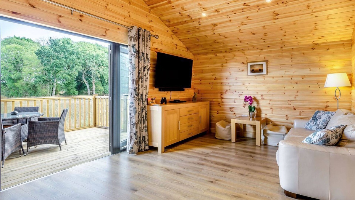 East Dereham Cottage | Cabin Hideaways offer the perfect escape from the stresses of daily living while being in the perfec