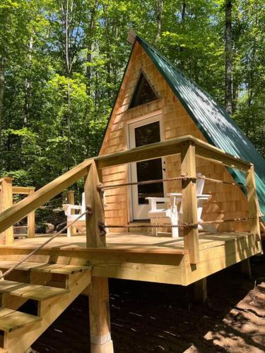 Stoneham House | Cabin in Maine Woods-The Bogey