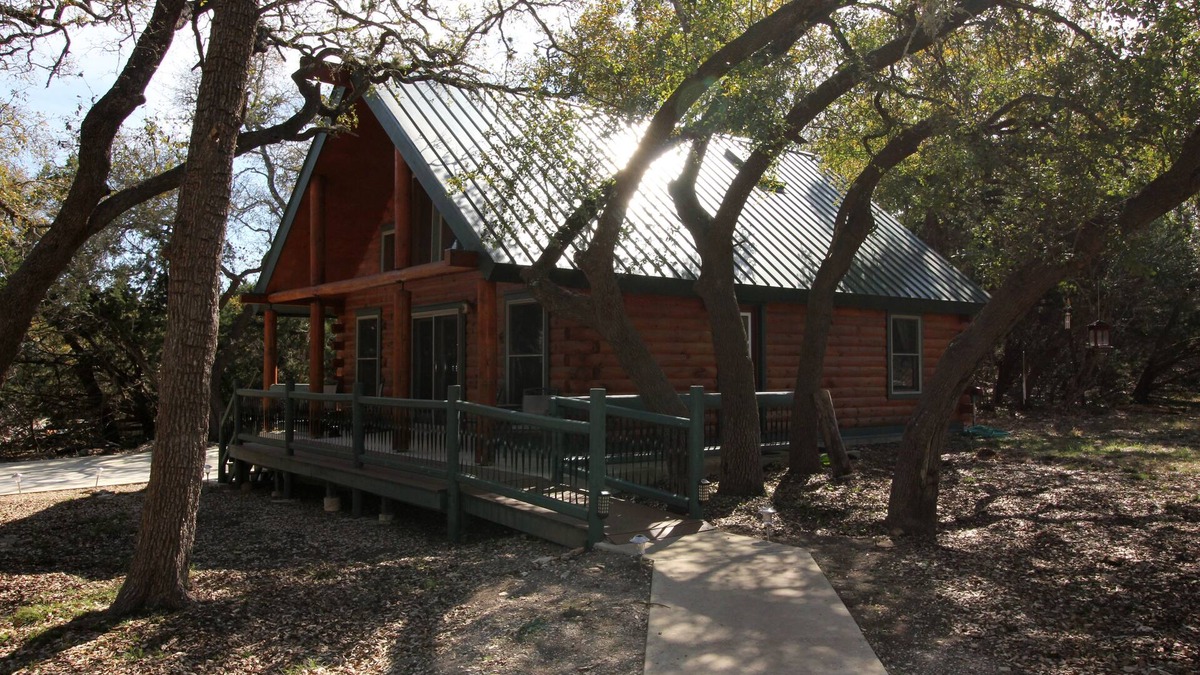 Canyon Lake Cabin | 🌲 Cabin in Texas Hill Country, Canyon Lake TexasnWINTER TEXANS WELCOME!