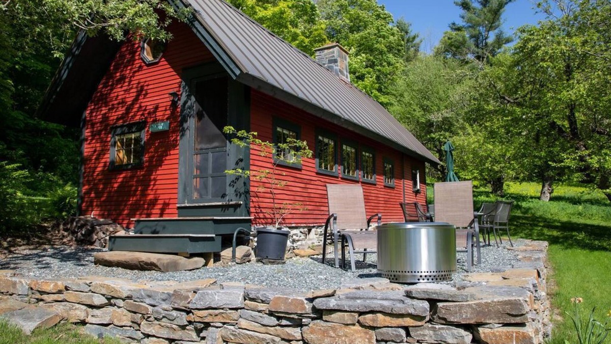 Barnard Cabin | Cabin in the Orchard near Silver Lake