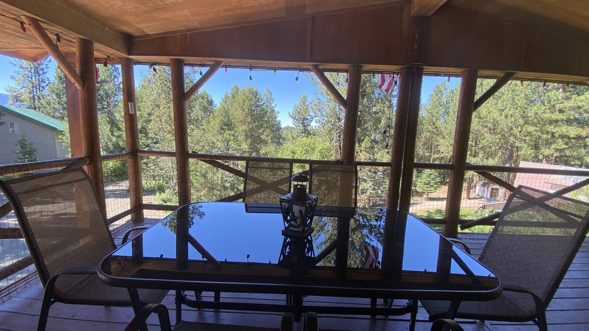 Cascade House | Cabin in the Pines - 3 Minutes to the beach, docks or golf!