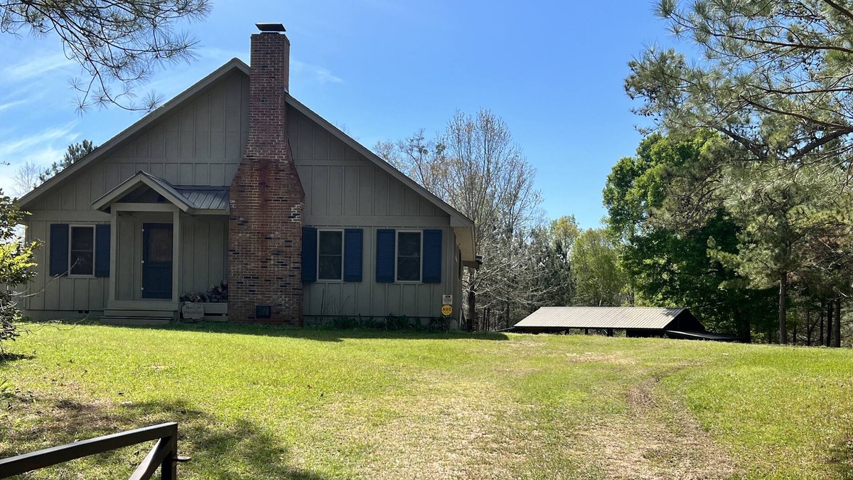 Knoxville Cabin | Cabin in the woods 20 min from downtown Tuscaloosa