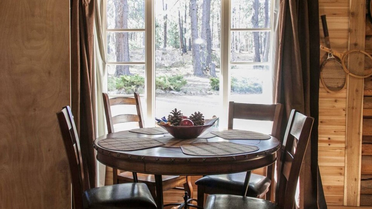 Deschutes River Woods House | Cabin in the woods