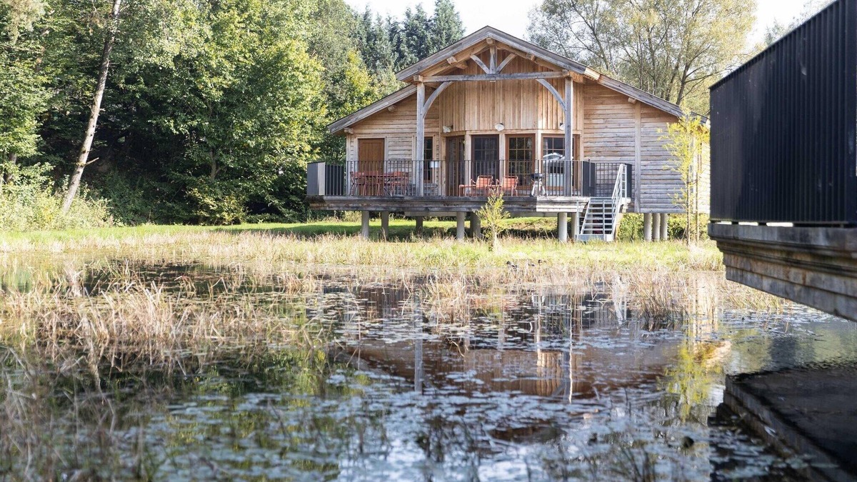 Vencimont House | Cabin in Vencimont Belgian Ardennes Nature