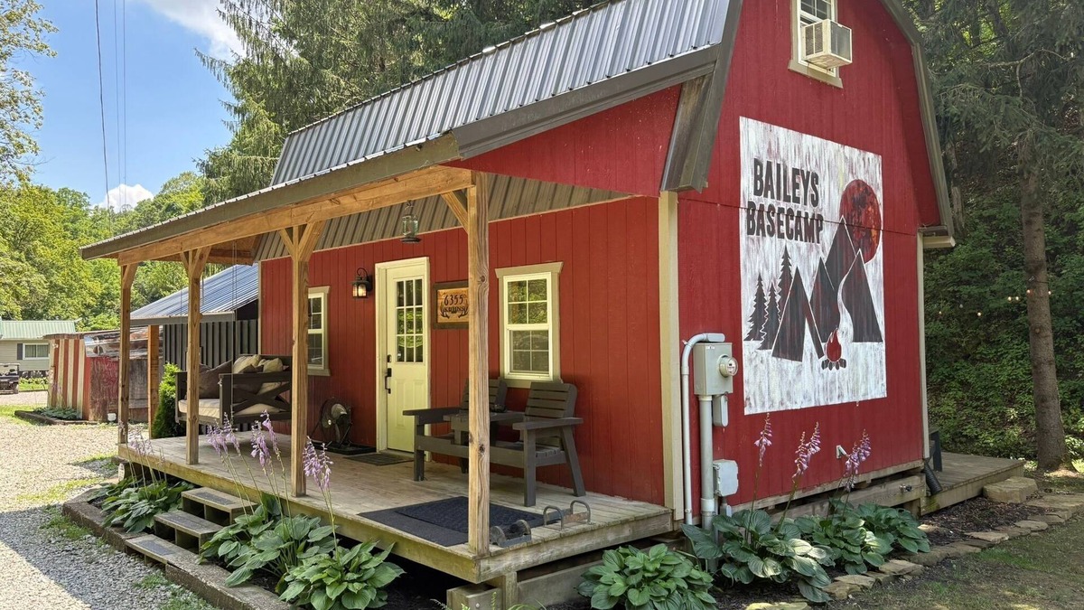 Carbon Hill Cabin | Cabin in Wayne National Forest with ride in/out access to Baileys Trail System
