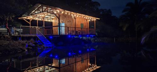 Guacimo Apartment | Cabin lake