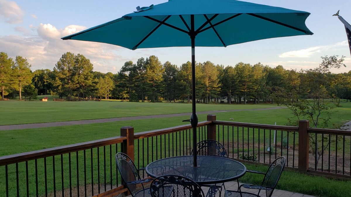 Drasco House | Cabin Located on Tannenbaum Golf Course in Drasco, AR.