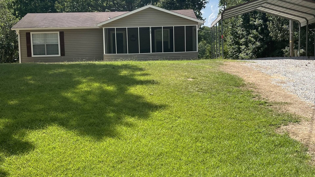 Oxford House | Cabin near boat ramp at Sardis Lake
