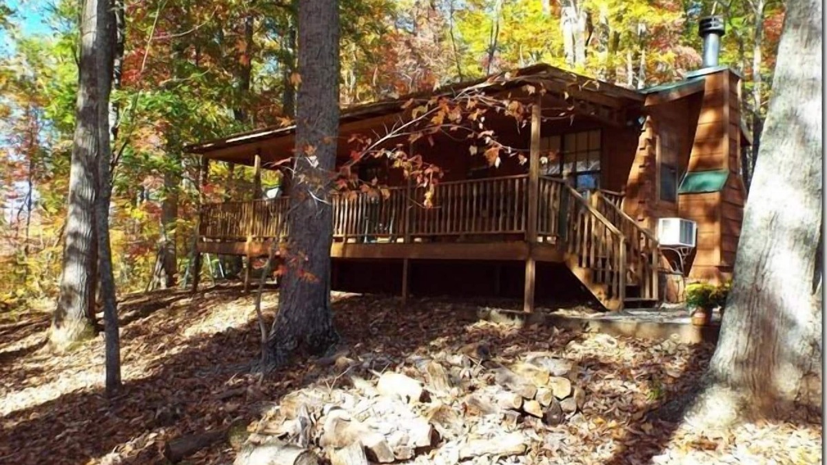 Nebo Cabin | Cabin Near Lake James Luxurious and Affordable - NO PETS
