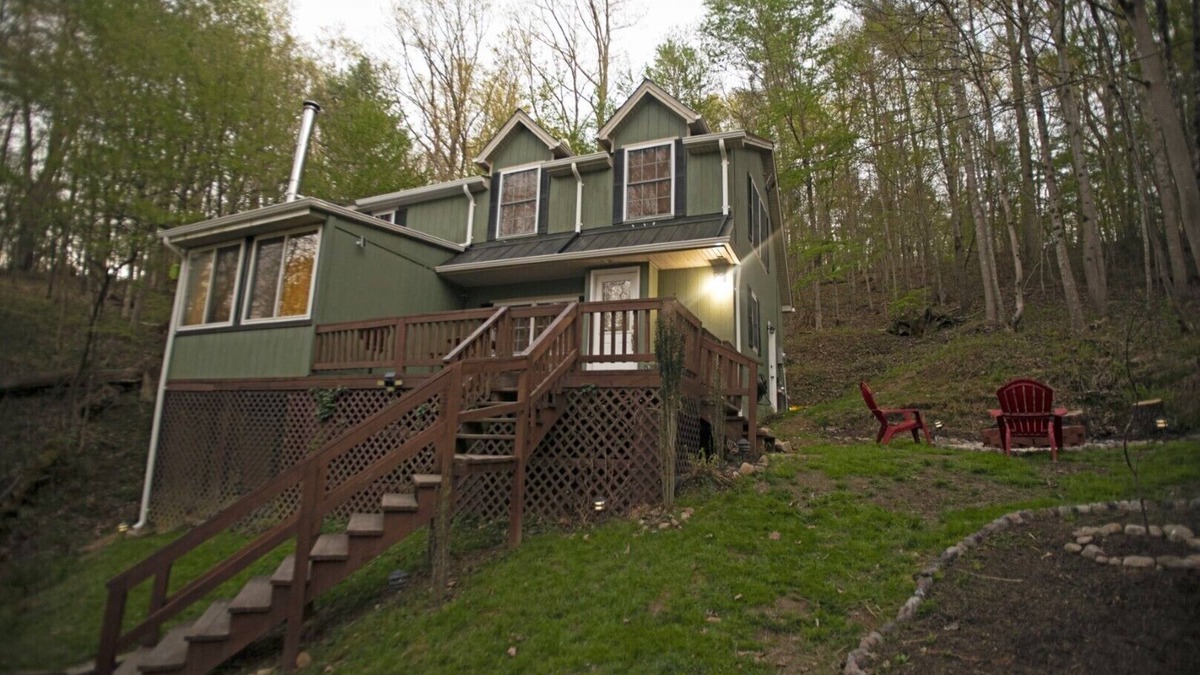 Rileyville Cabin | Cabin near River, Firepit, Family-friendly, WiFi, Great Location, Veteran owned!