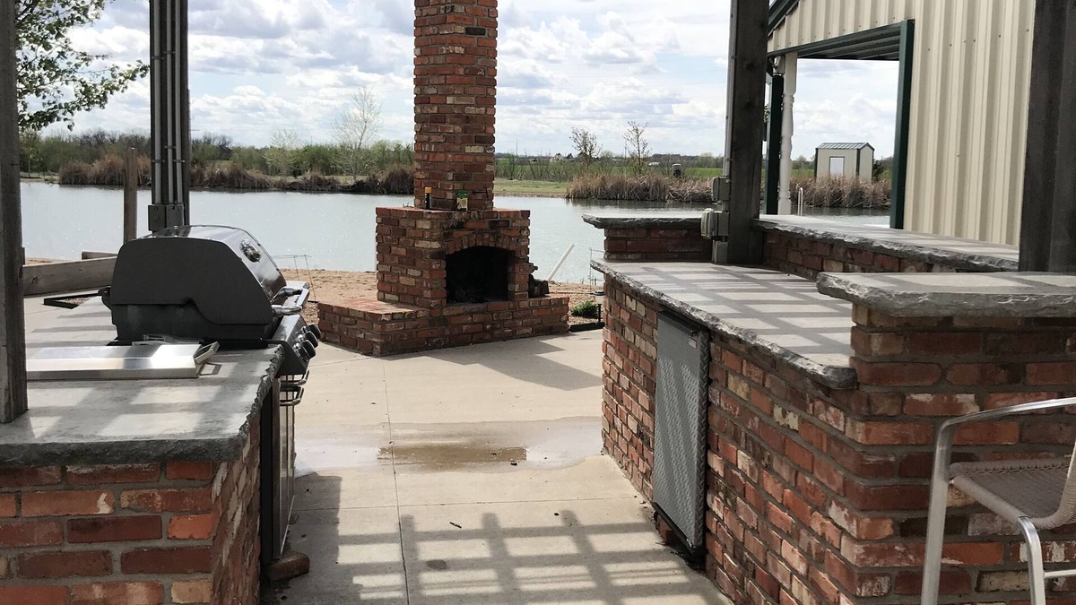 Inman Cabin | Cabin next to water! Fisherman’s Dream! HUNTERS WELCOME!