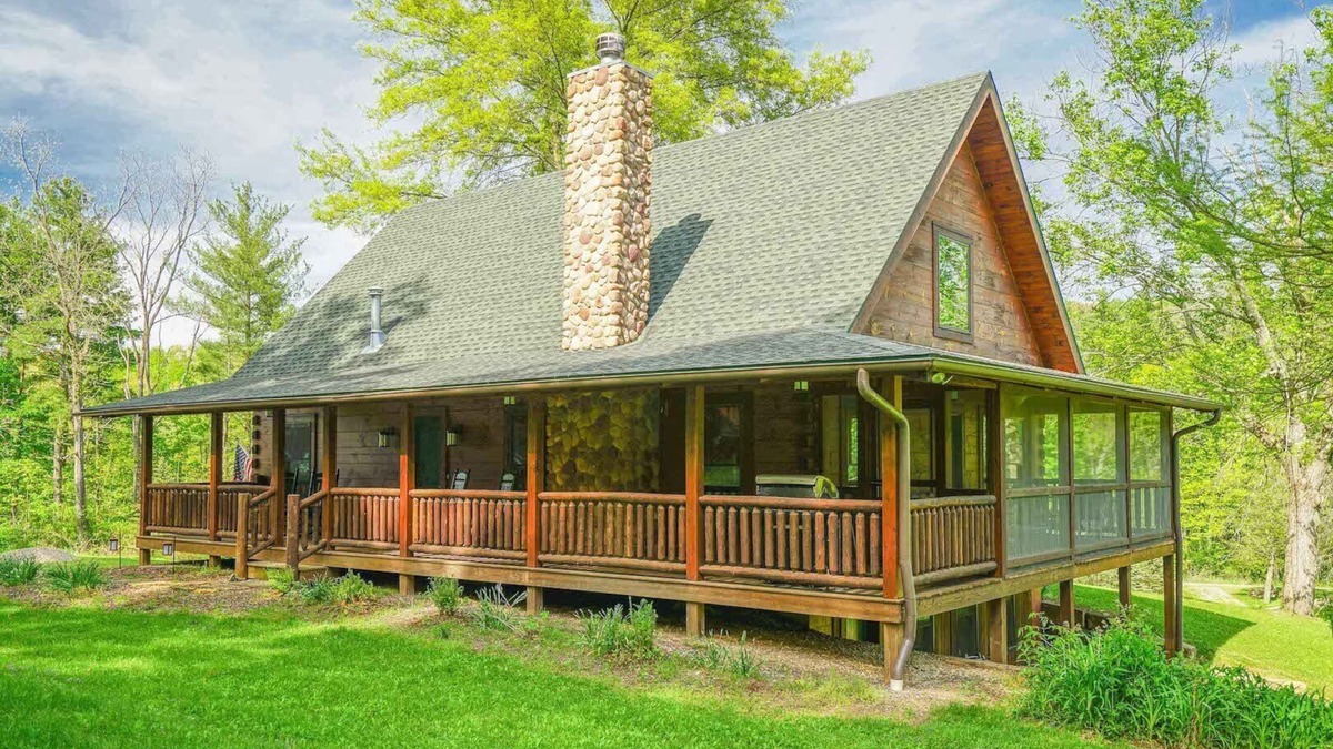 Butler Cabin | Cabin on 66 private acres with hiking trails