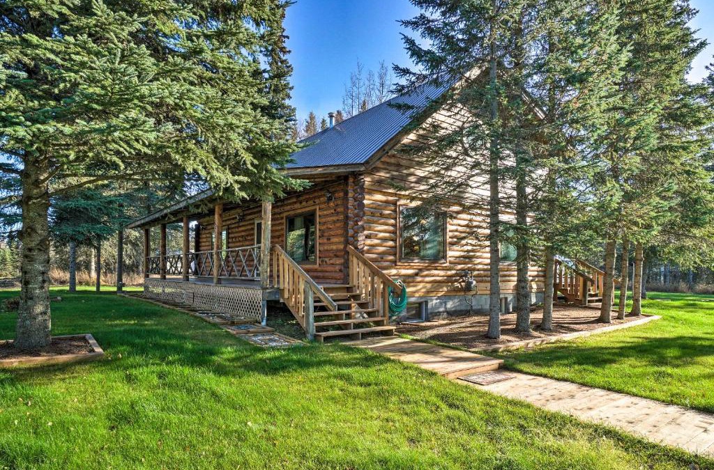 Kalifornsky House | Cabin on Kenai Peninsula Family and Group Friendly!