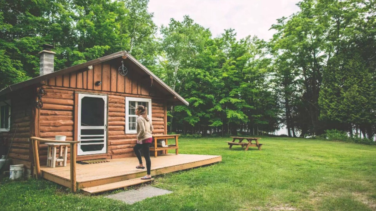 Rapid River Cabin | Cabin on lake with sauna - pets ok. Kayaks and boat provided.