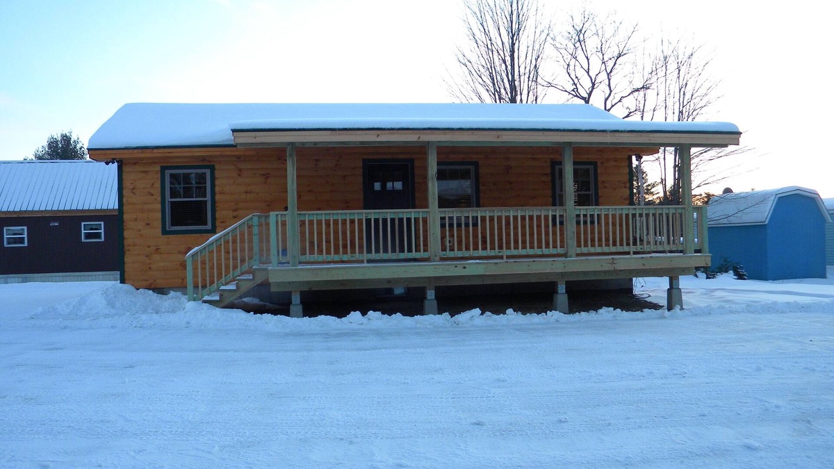 West Stewartstown Cabin | Cabin on Snowmobile trail a perfect start and ending for a perfect getaway
