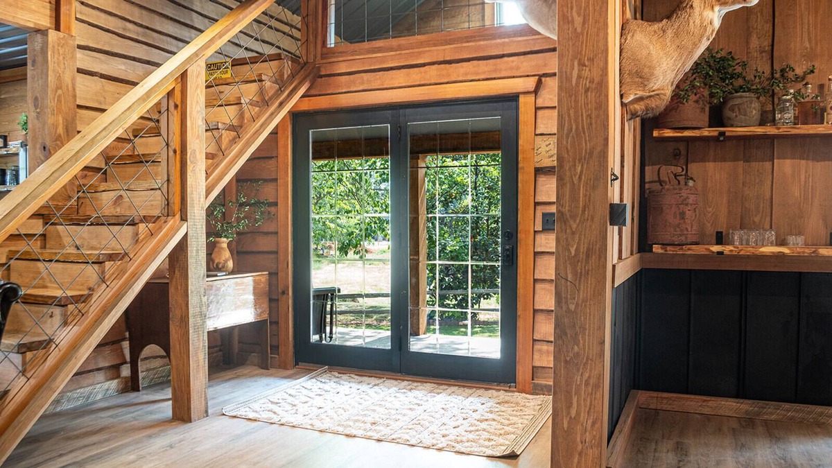 Fort Mc Clellan Cabin | Cabin on the Farm w/Axe Throwing