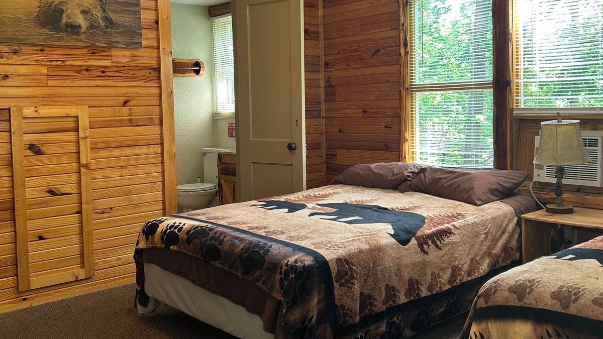 Steelville Cabin | Cabin on the Meramec River - Unit 16b
