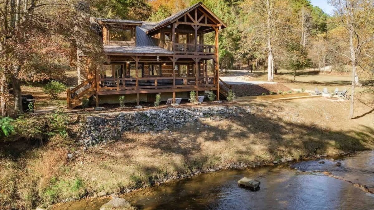 Morganton Cabin | Cabin on Water Scenic Fly Fishing Firepit Games
