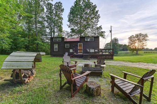 Dabolt House | Cabin on Working Highland Cattle Farm in Kentucky