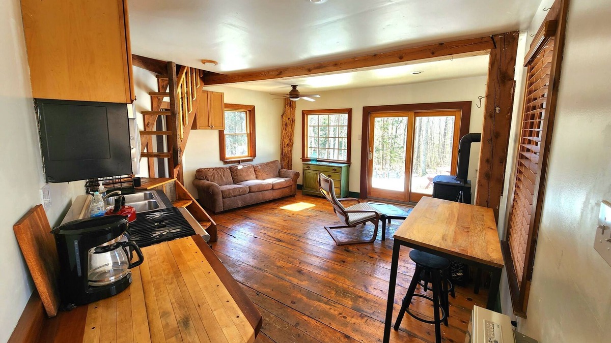 Putney Cabin | Cabin Retreat in Southern Vermont
