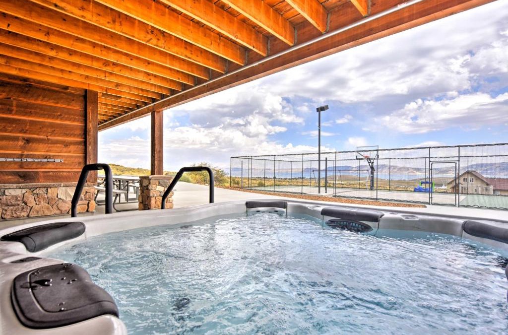Sweetwater House | Cabin with Beach Access, Sport Court, Hot Tub and View