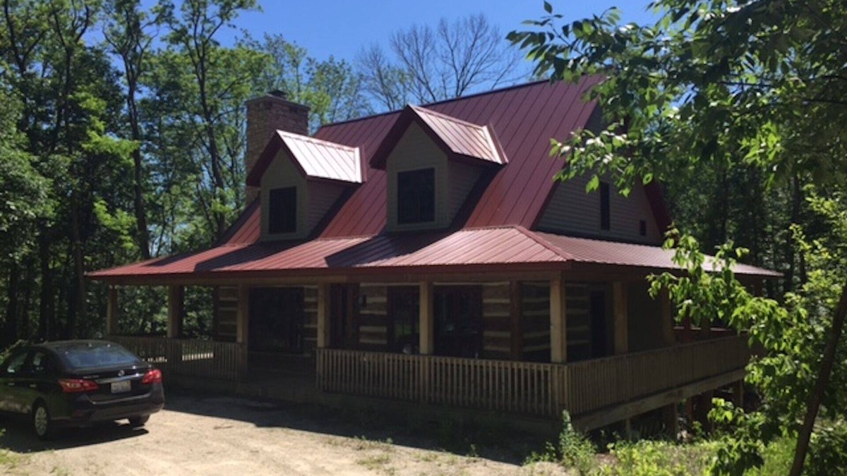 Fish Creek Cabin | Cabin With Modern Kitchen, Fireplace, Porch! 20% weekly discount Feb-Apr!