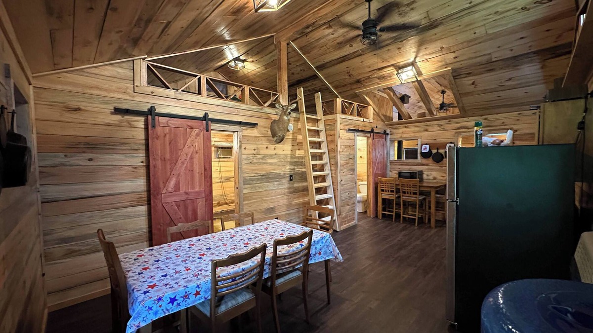Huey Cabin | Cabin with river access