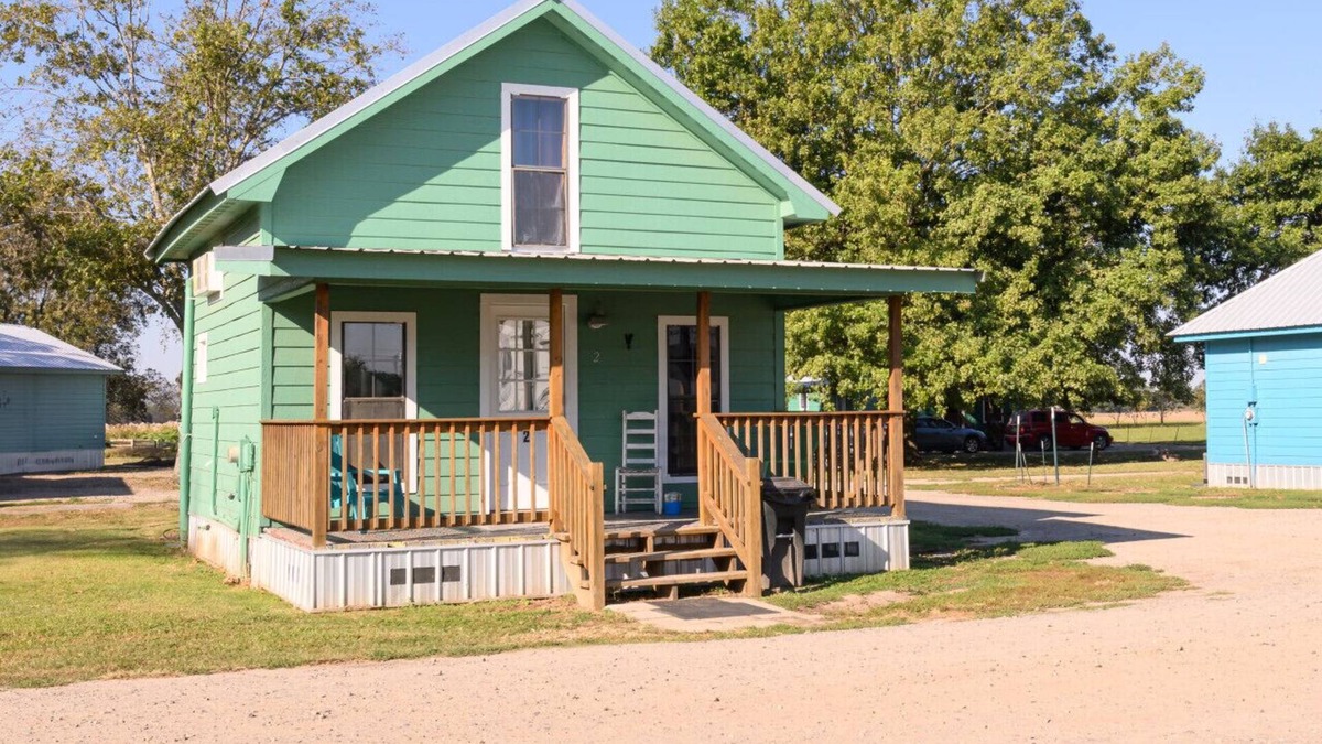 Lake Village Cabin | Cabin with sleeping loft in peaceful pecan orchard on Lake Chicot