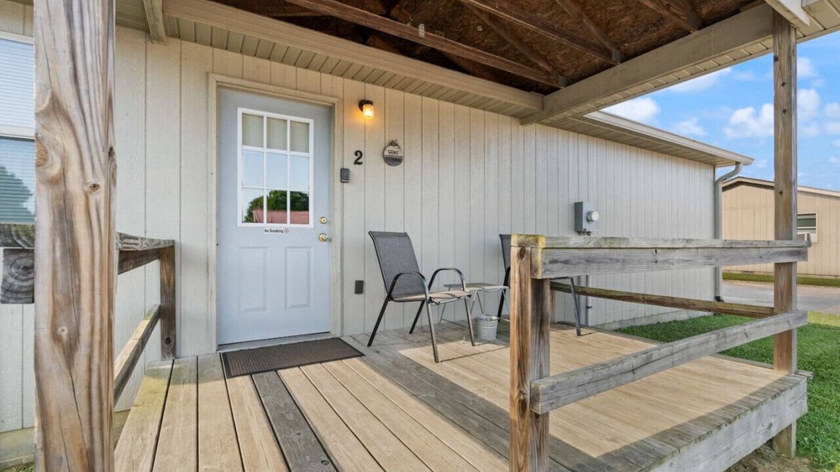 Eckerty House | Cabin2 The Village @ Patoka Lake
