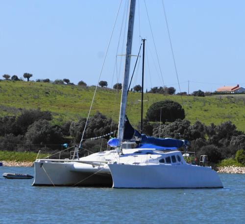 Alvor Boat Rental | Cabines Catamaran Breakfast-Brunch Included, Optional Lunch & Dinner