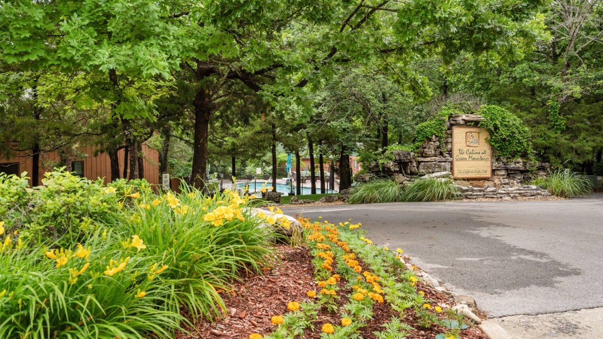 Branson Cabin | Cabins at Green Mountain