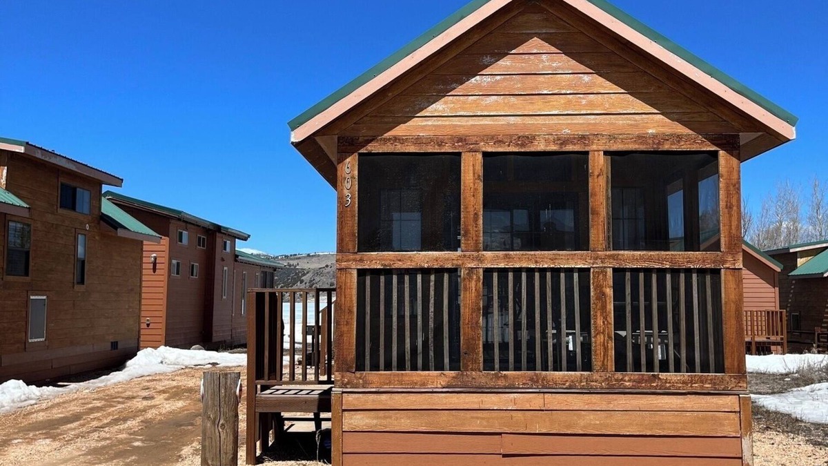 Mammoth Creek Cabin | Cabins by Panguitch Lake: Where Rustic Charm Meets Amazing Fishing!
