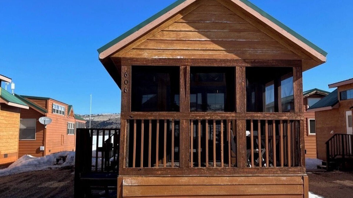 Mammoth Creek Cabin | Cabins by Panguitch Lake: Where Rustic Charm Meets Amazing Fishing!