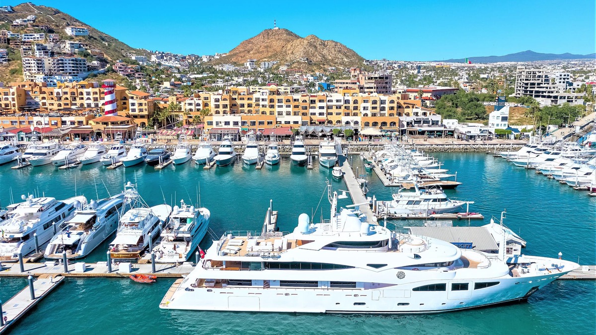 Centro House | Cabo Marina 3-Bedrooms - Spacious & Modern