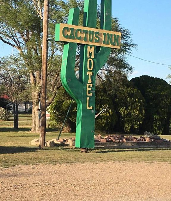 McLean Hotel | Cactus Inn
