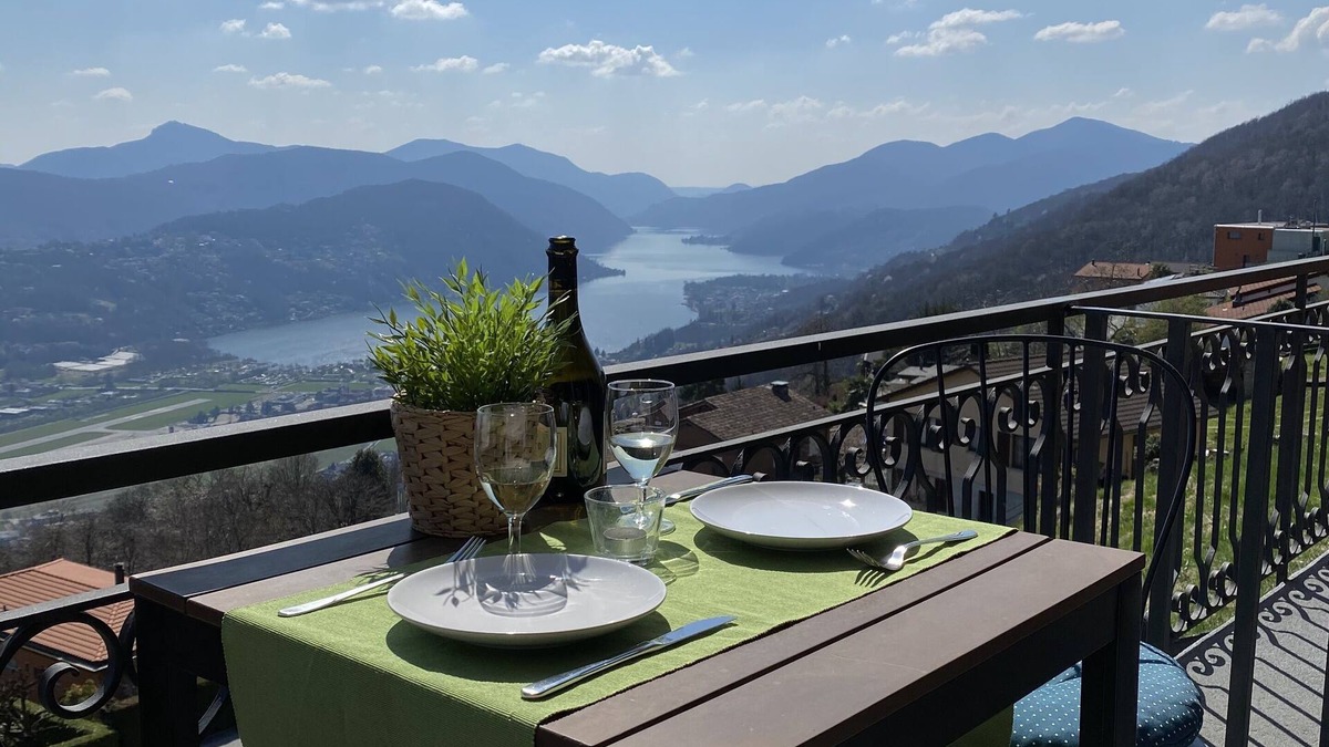 Cademario Apartment | CADEMARIO NICE APARTMENT LAKE VIEW