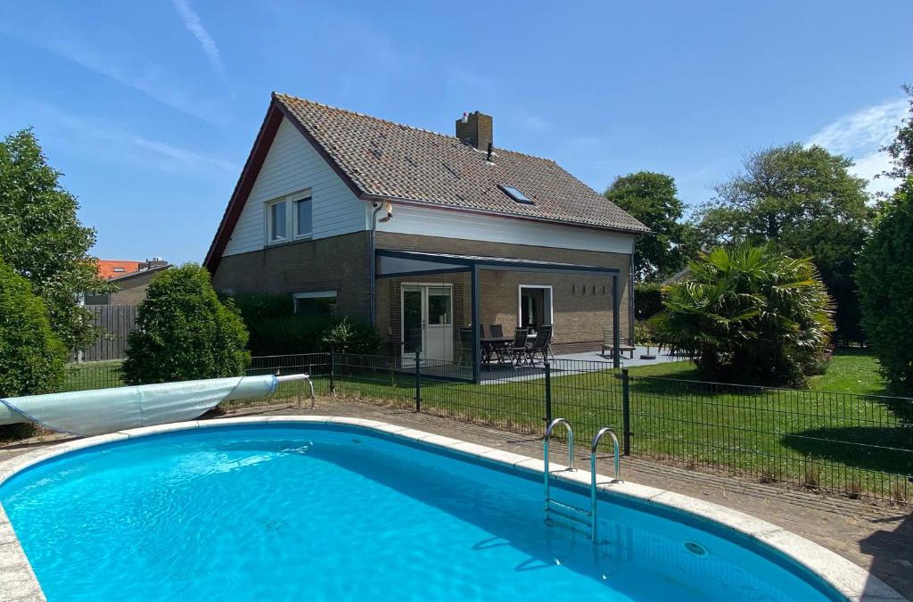 Cadzand-Bad House | CadSun House - detached house by the beach