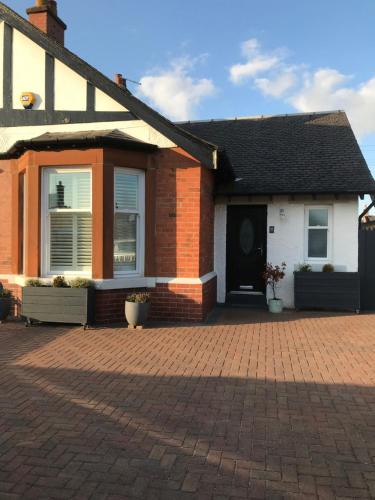 Prestwick House | Caerlaverock Cottage