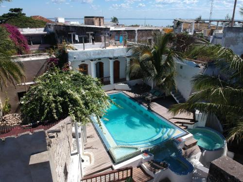 Mozambique Island Hotel | Cafe Central