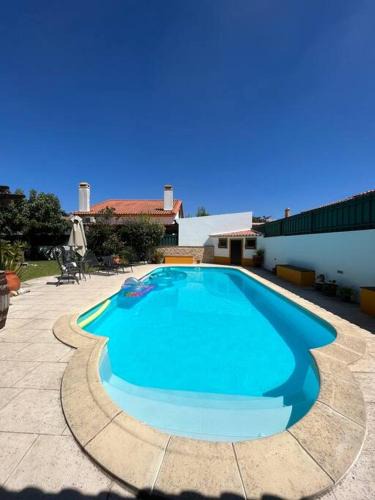 Sao Simao Ski Chalet | Cafofos da Zeta, Cozy Pool House