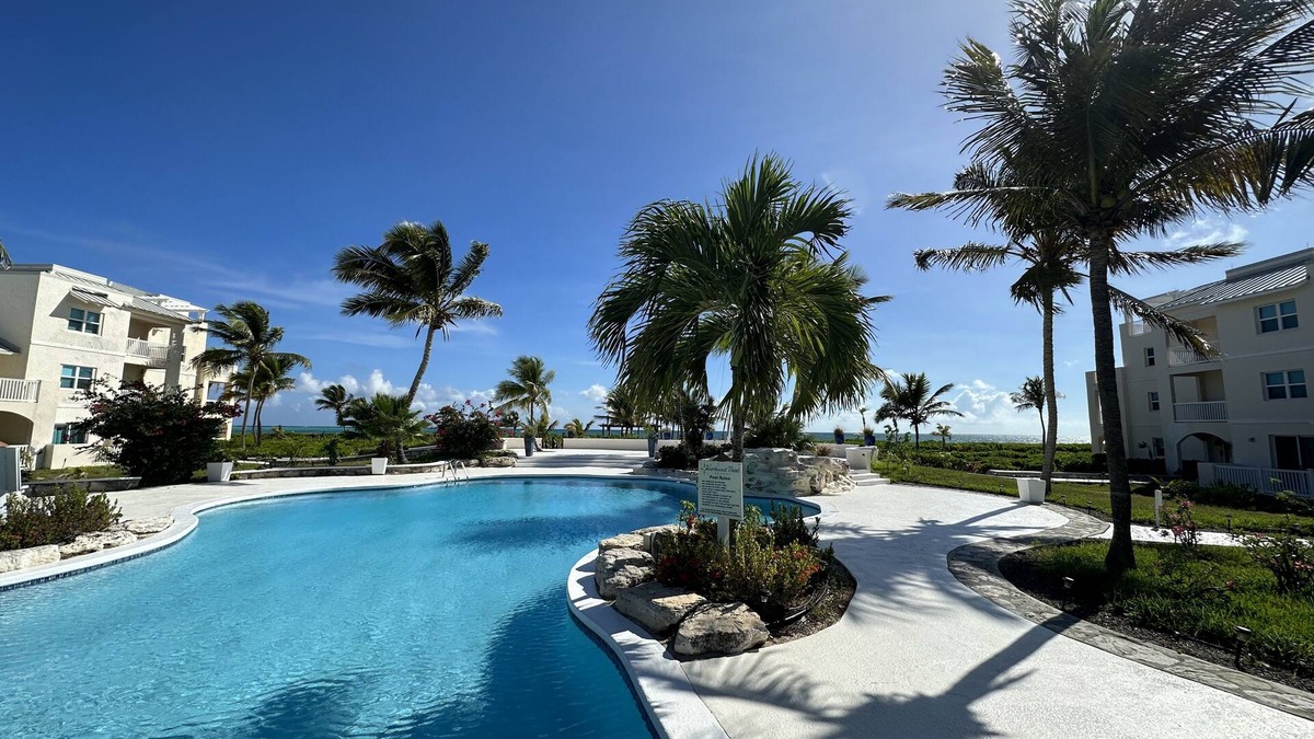 Wheeland Settlement Condo | Caicos Dreams -gated entrance - onsite security- ground floor, King bed
