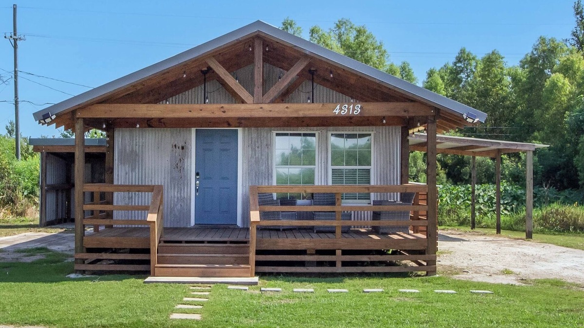 Bayou Gauche Cabin | Cajun Bayou Retreat
