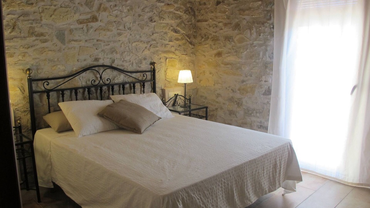Puigcercos Cottage | Cal Nenot, self-catering cottage with private pool and views of the Montsec