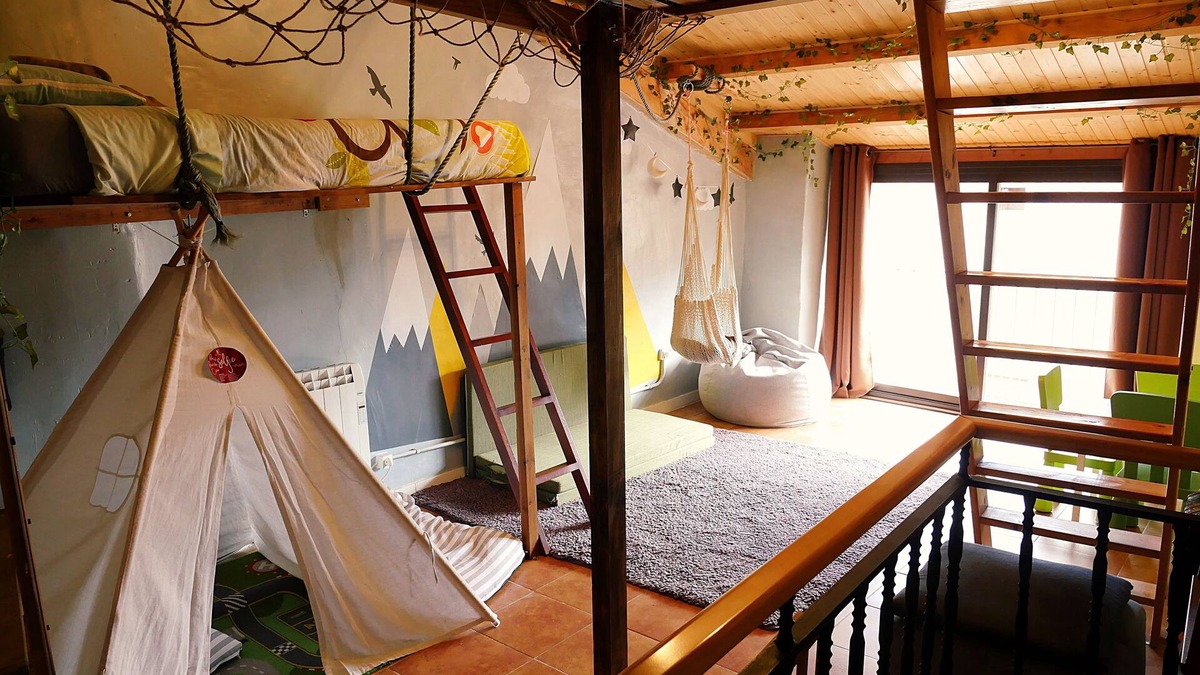 Tremp House | Cal Xulipa Family House in Tremp