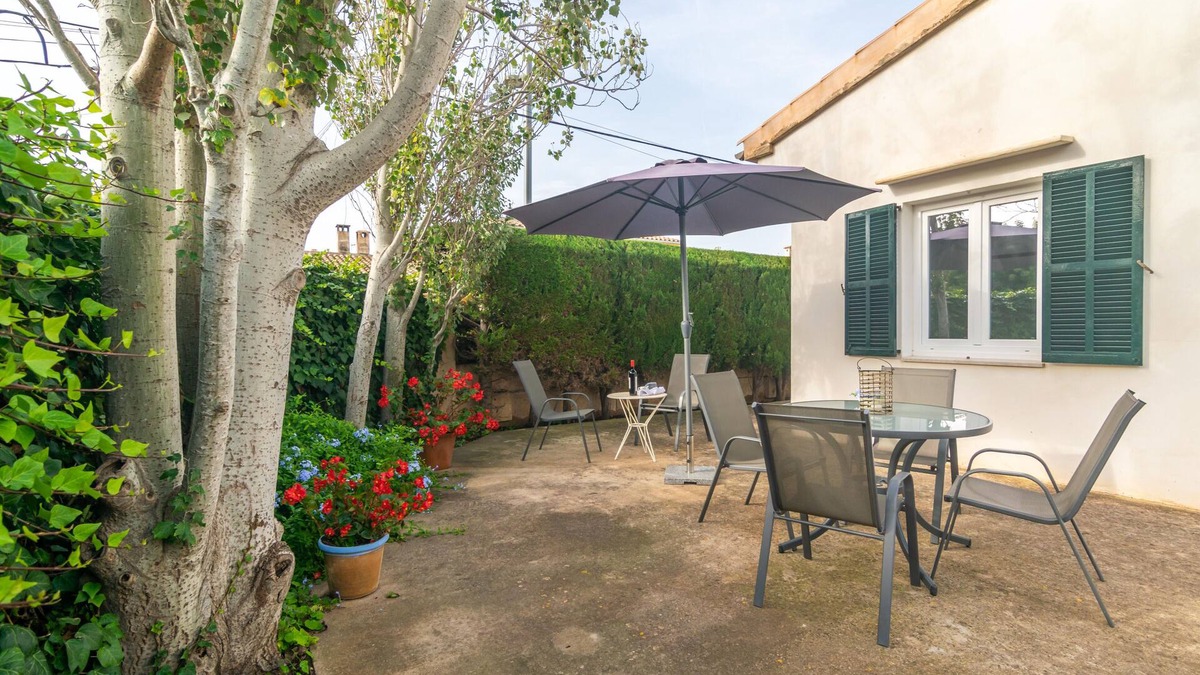 S'Illot-Cala Morlanda House | CALA RAFALINO - Chalet with terrace in the peaceful area of Cala Morlanda. Free WiFi