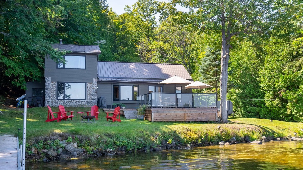 Calabogie Cottage | Calabogie Lake Cottage, walking distance to ski hill