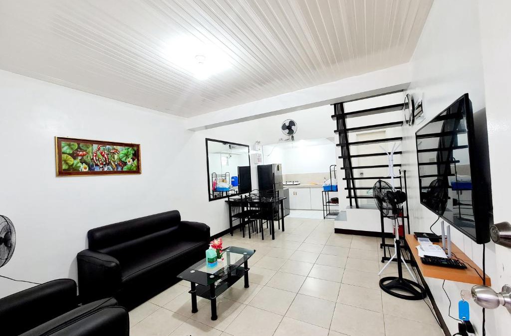 Calapan House | Calapan City Cheapest House Transient Guest Rental L39